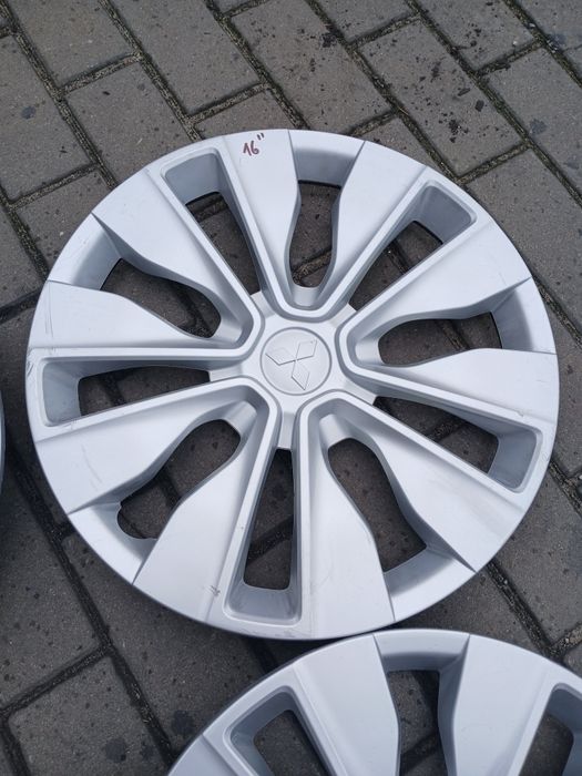 Kołpaki Mitsubishi komplet 16"