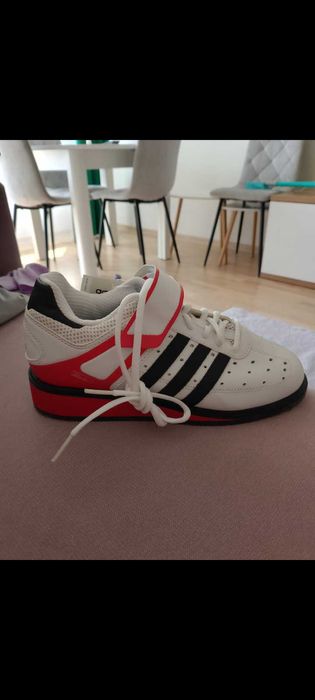 Buty do podnoszenia ciężarów