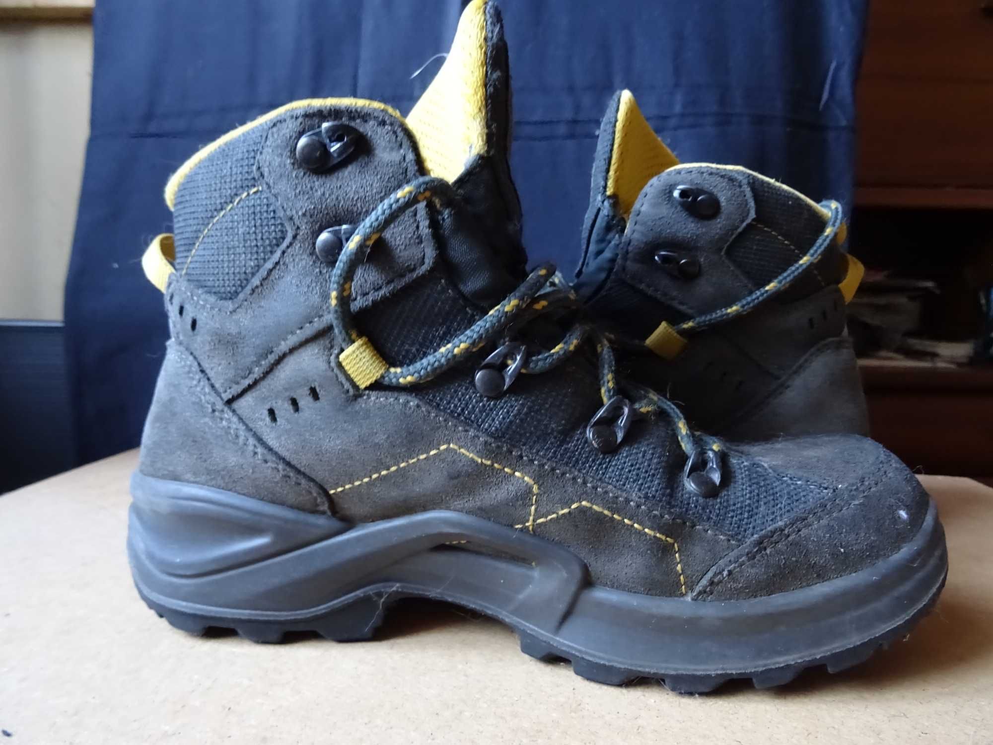 Дитячі трекінгові черевики Lowa Kody III GTX Mid Junior, 35 розмір