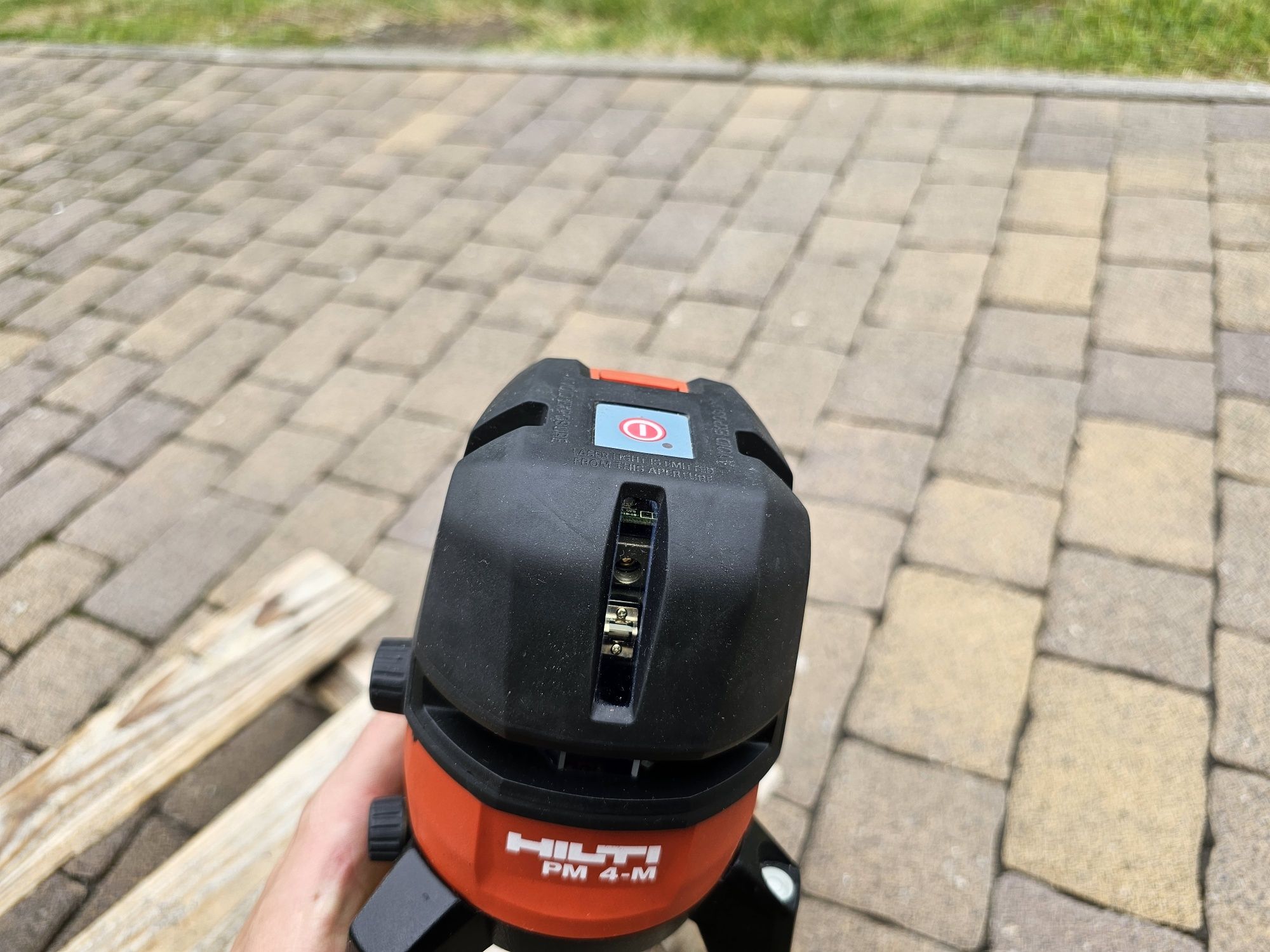 LASER krzyżowy 360 HILTI PM 4-M stan BDB sprawny 2023rok