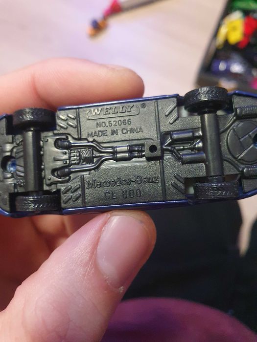 Resoraki cała walizka różne hot wheels i inne