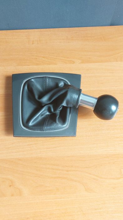 Sprzedam mieszek gałka zmiany biegów audi a3 8p