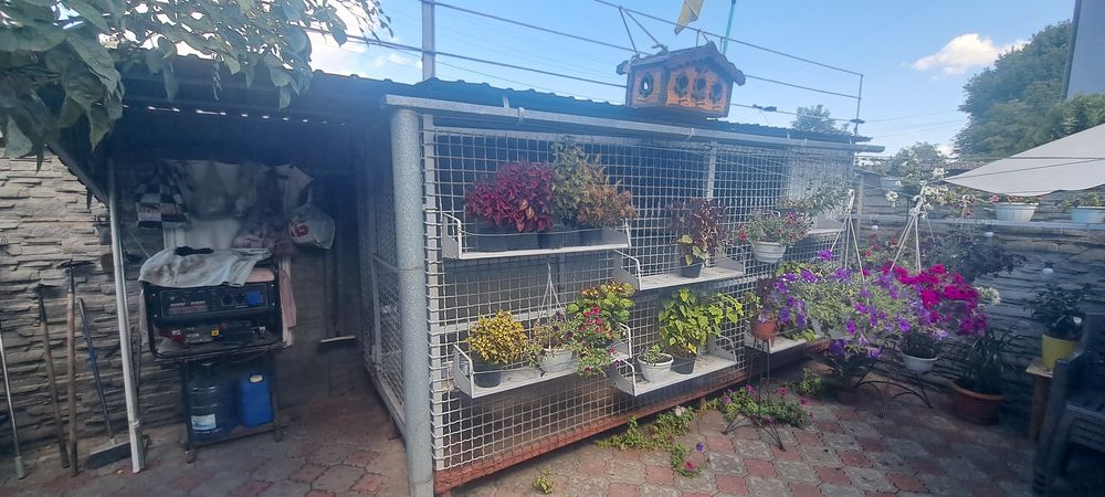 Продам вольер 4м×2м.