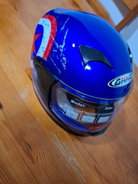 Capacete de criança novo, ate aos 10 anos