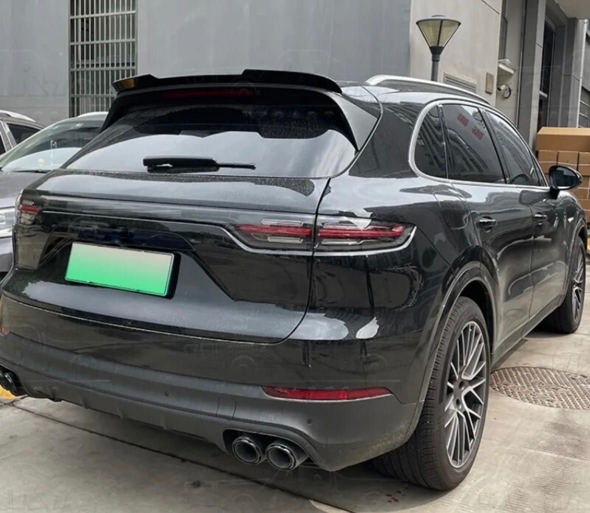 Спойлер Porsche Cayenne накладка на ляду багажник бленда антикрыло