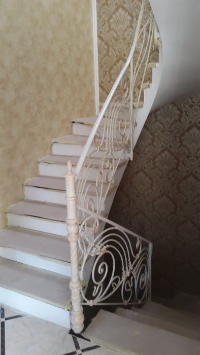 Сходи сучасного дизайна Вишгород