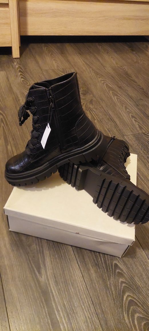Nowe buty zimowe botki Even&Odd 39