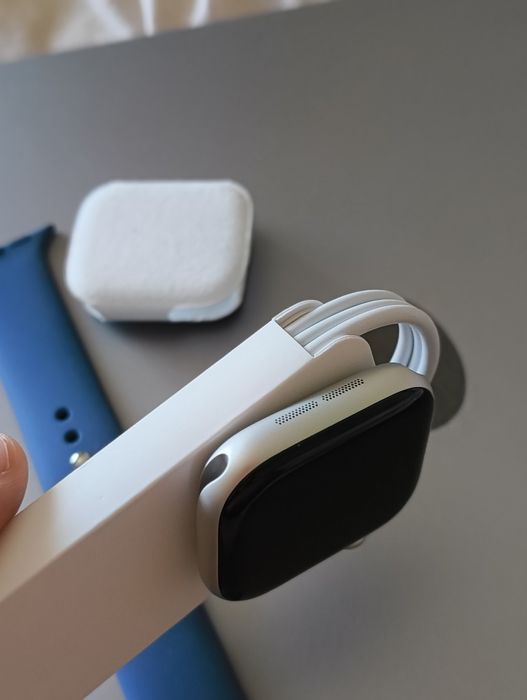 Apple Watch Series 10 – 42 mm – Srebrny – Silikonowy pasek – NOWY