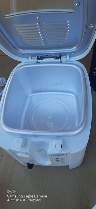 Фритюрниця Delonghi F13205 220 В, 0,7 кг