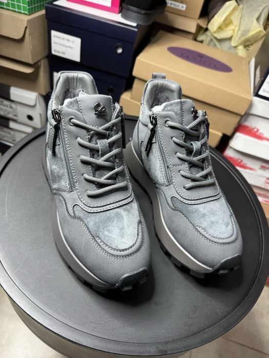 Зимові кросівки в нереально красивому кольорі від виробника Lonza