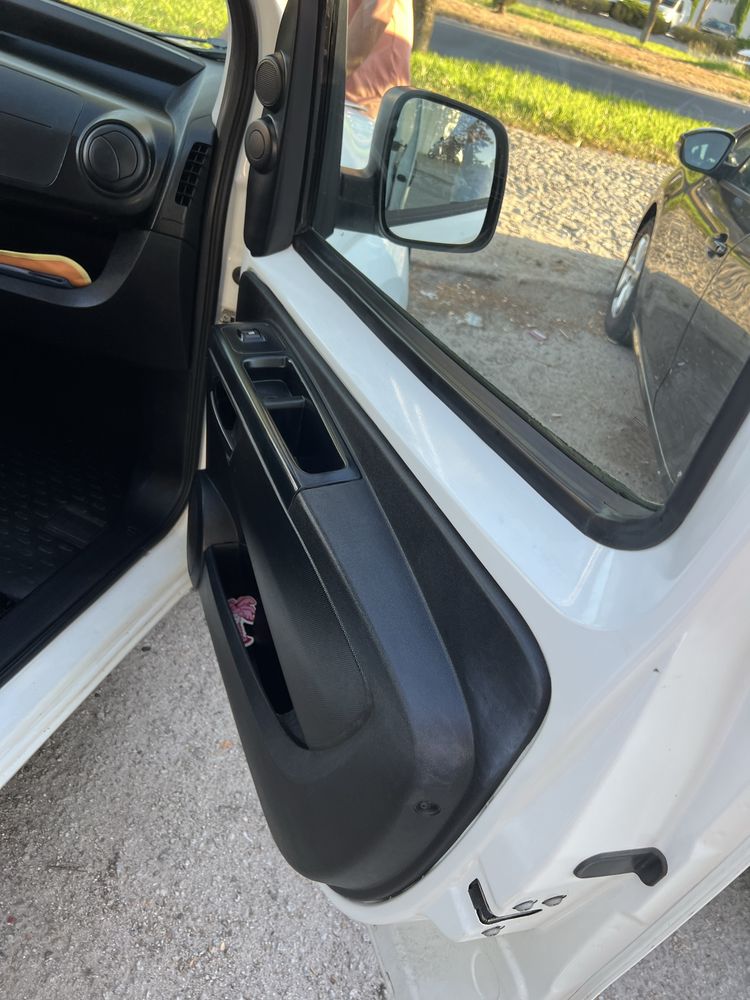 Carrinha Pegeout bapper