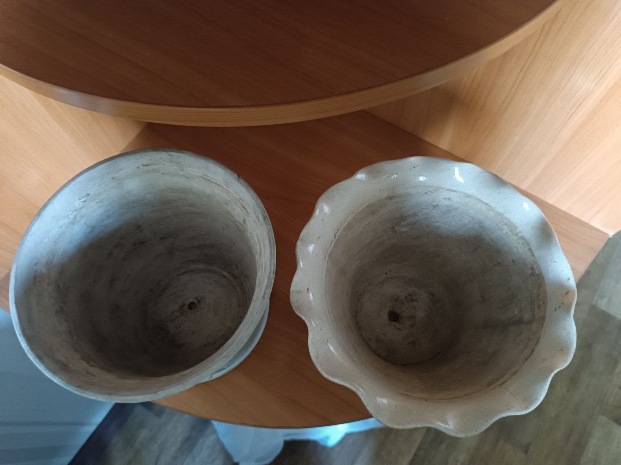 Продам. Керамические.  Горшки для цветов.