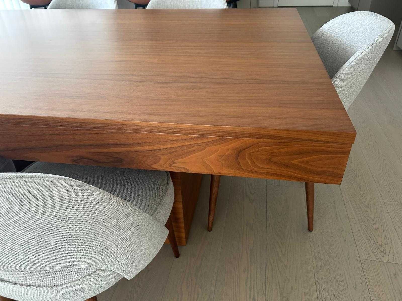 Mesa de jantar las Kasas ISIS como nova