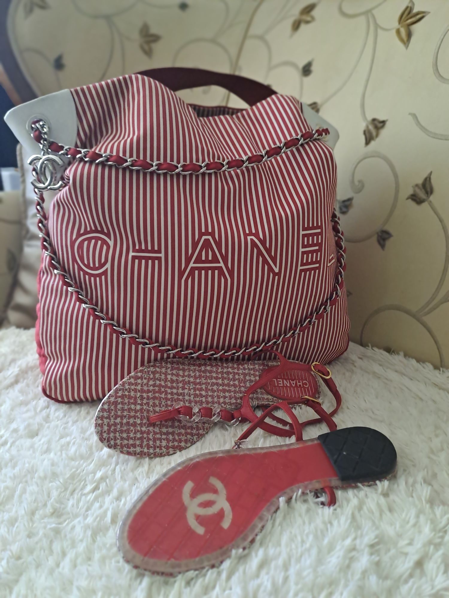 Orginalne czerwone sandałki Chanel,39,5 Limitowana edycja,