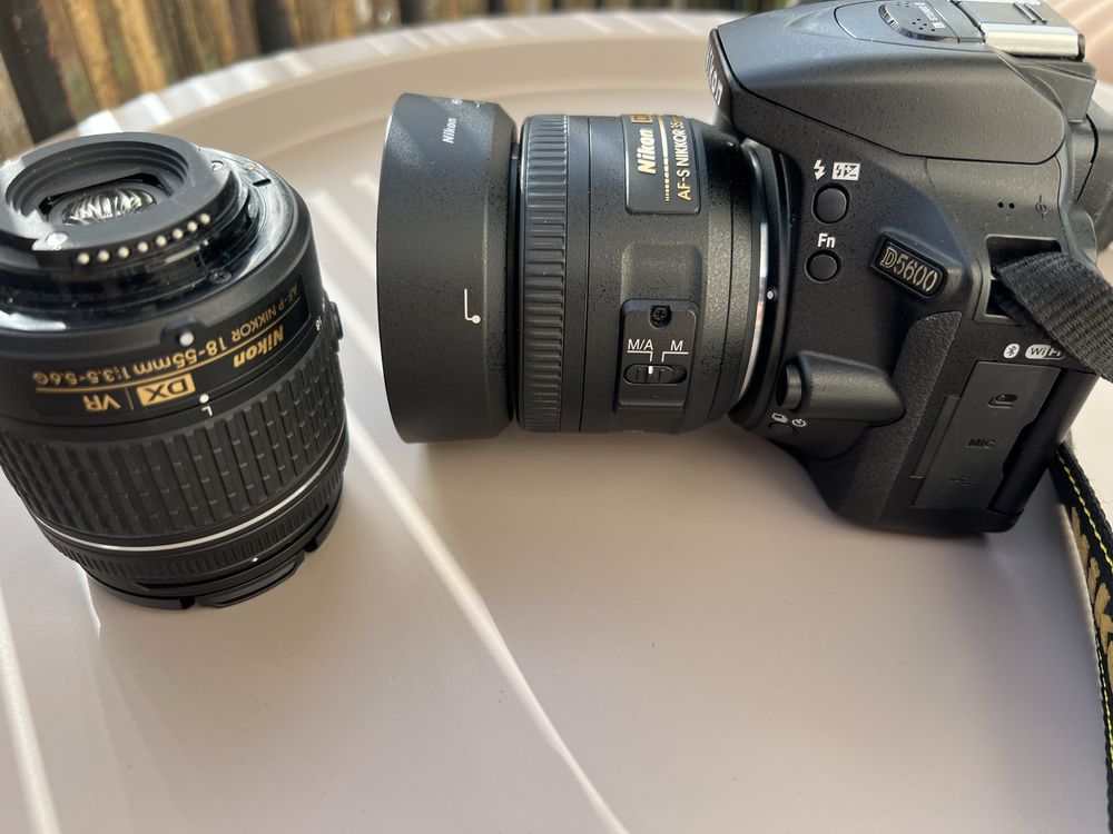 Aparat Nikon D5600 kit18-55mm + nikor 35mm