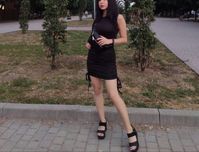 Сукня чорна коротка