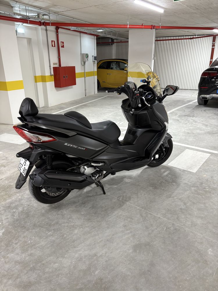 Scooter Sym GTS 300i