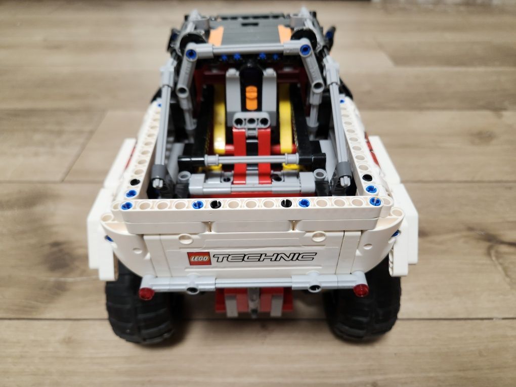 Lego 9398 technic 4х4 отличное состояние оригинал Лего техник джип