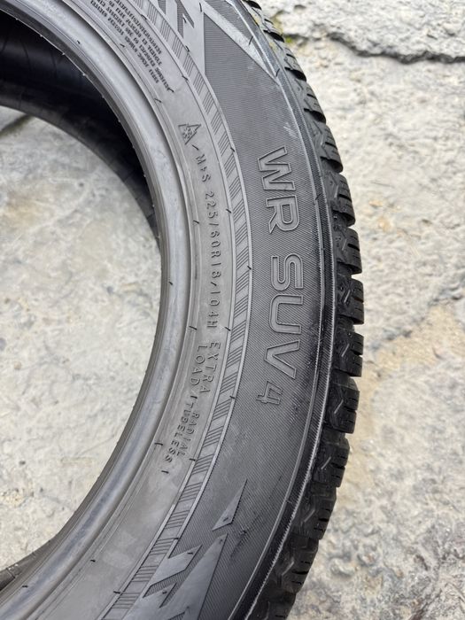 225/60R18 Nokian Hakkapeliitta WR SUV4 4шт