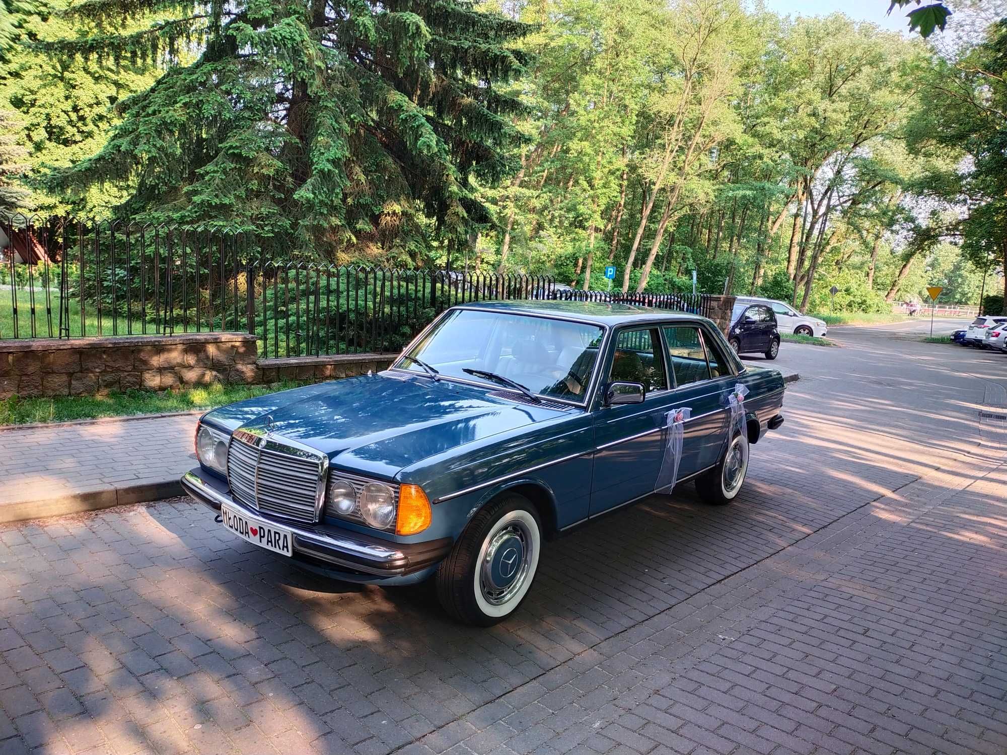 Klasyczny Mercedes w123 z 1977 roku do Ślubu...