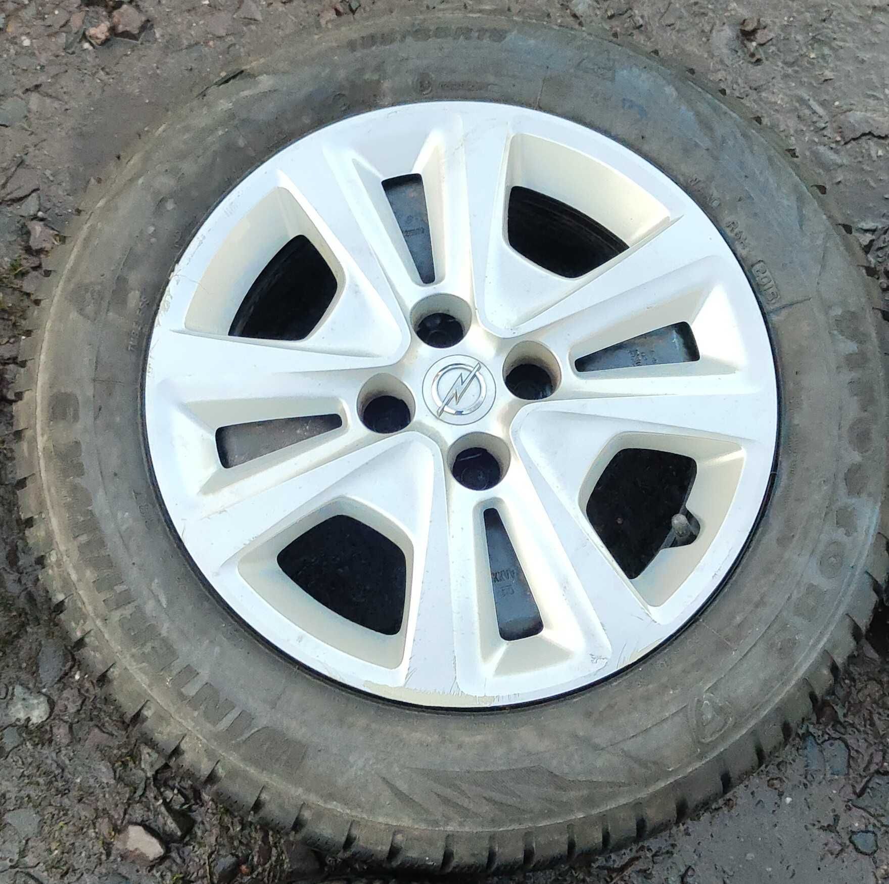 Felgi stalowe strukturalne Opel Corsa DE 4x100 6Jx15 IS39 TPMS Kołpaki