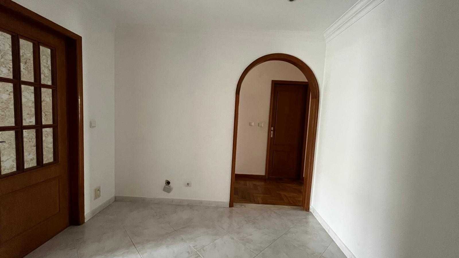 Apartamento T3 à venda na zona nova do Montijo