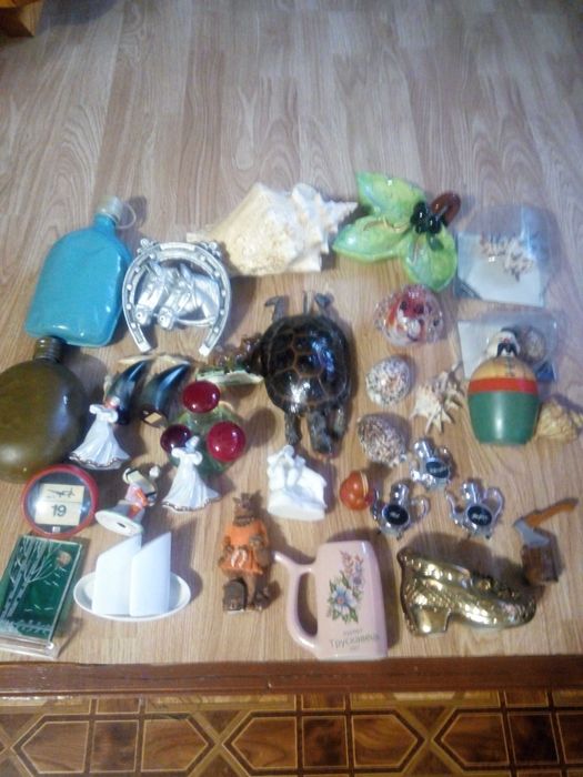 Продам сувенирный