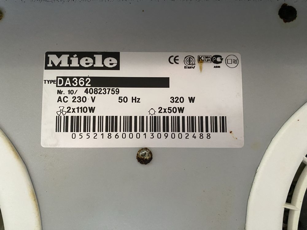 Okap szafkowy 53 cm MIELE DA362 metalowy filtr