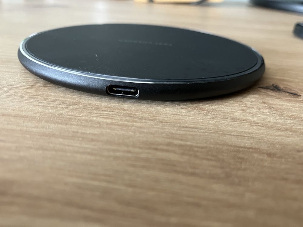 Szybka ładowarka bezprzewodowa USB C