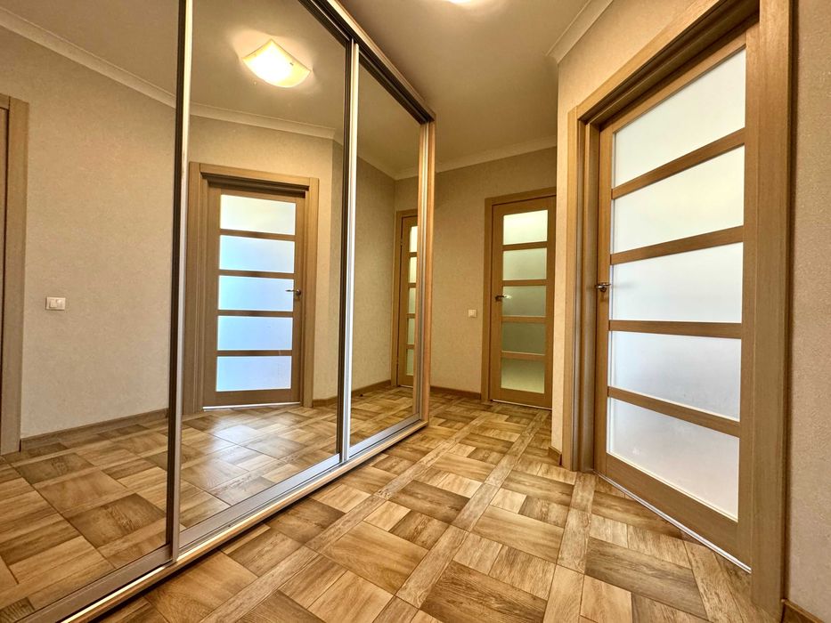 ApartPoltava 2-кімн у НОВОБУДОВІ закритий двір,велика ВАННА, ПОДОБОВО