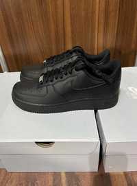 Air Force 1 Triple Black 43