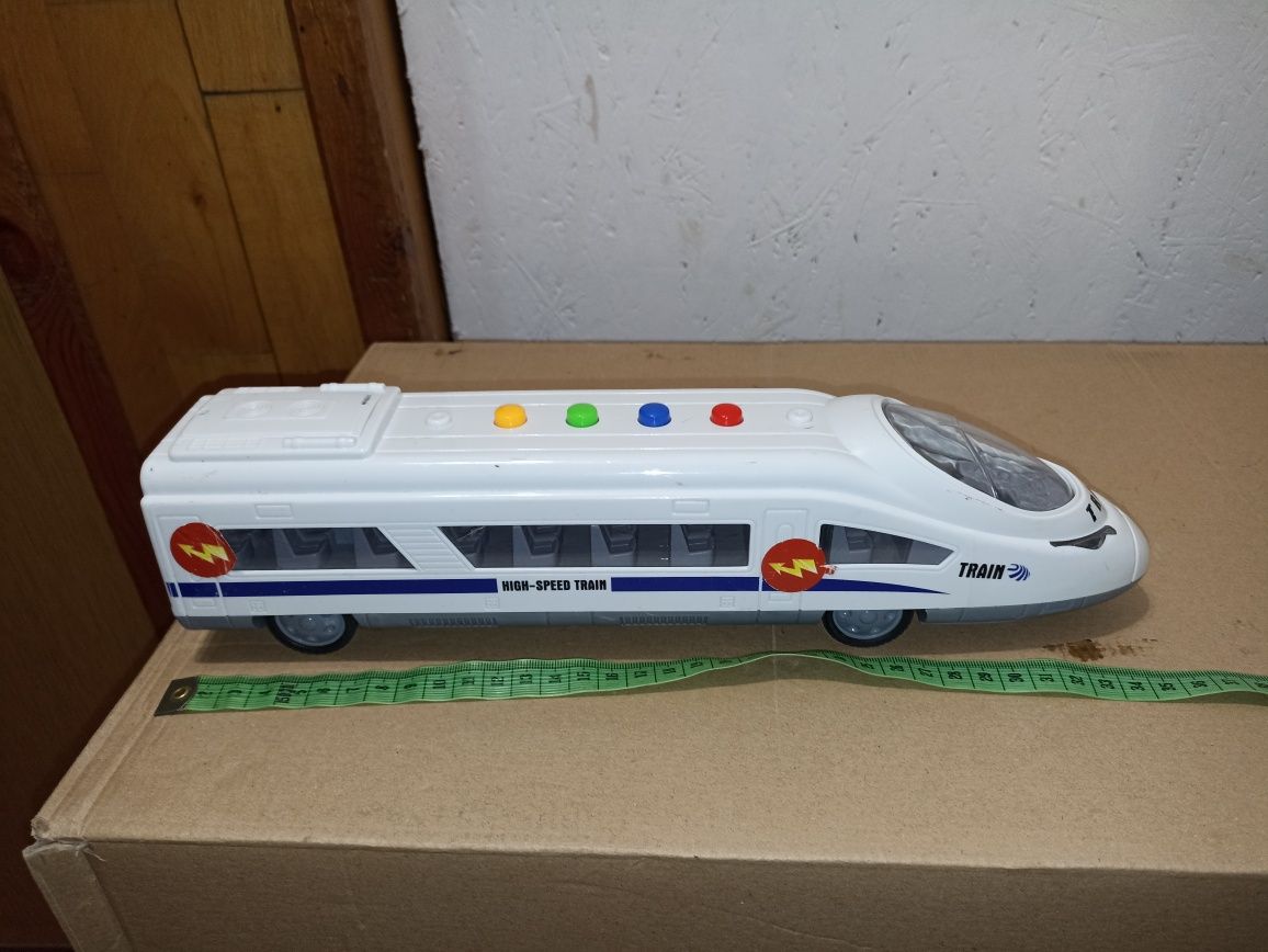 Zabawkowy Pociąg Train jak TGV wydający dziwiękik i podświetlany 34 cm