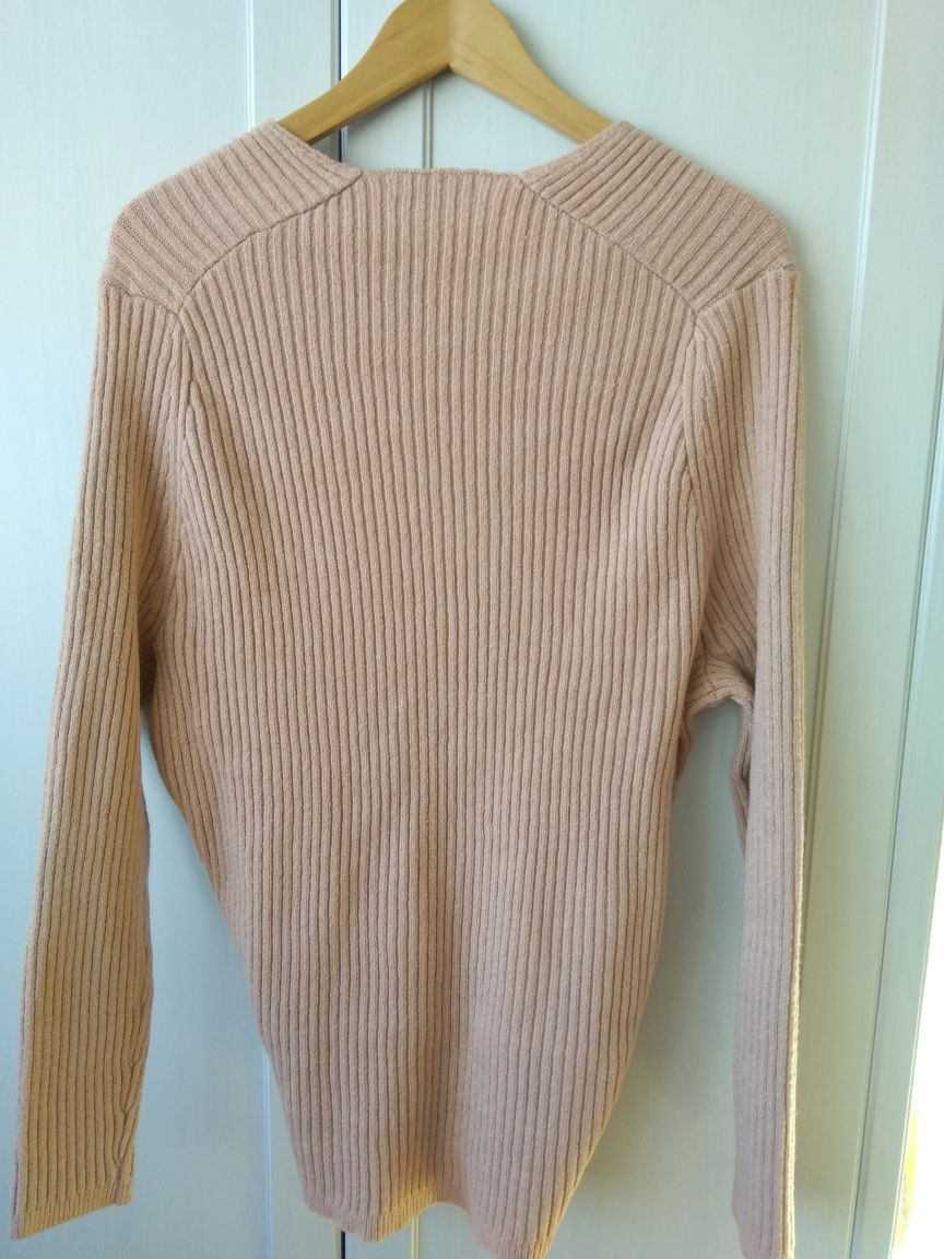 Sweter oversize z dekoltem camel S