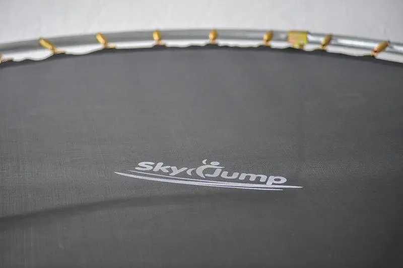 Батут SkyJump 252 см. (захисна сітка + драбинка + накидка на пружини)