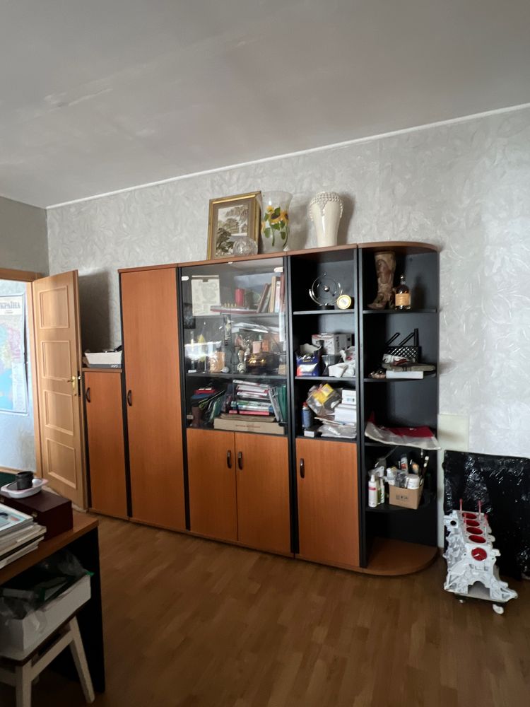 Срочно! Меблі в офіс стол шкаф тумба