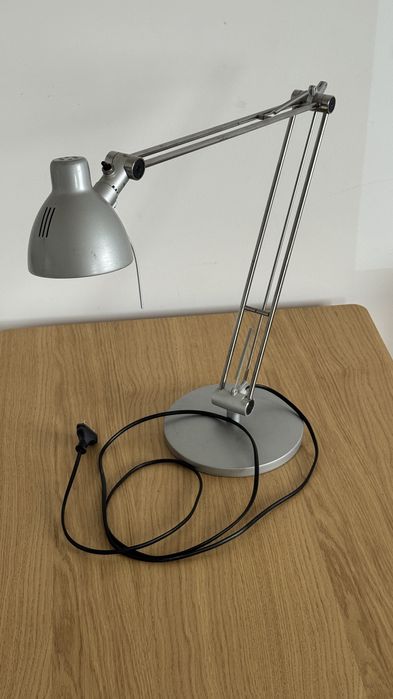 Lampka biurkowa ikea