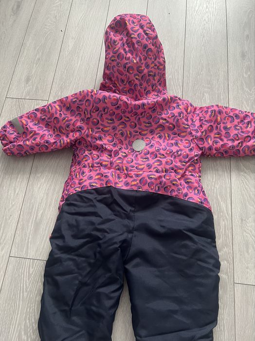 Продам два зимові  комбінзони