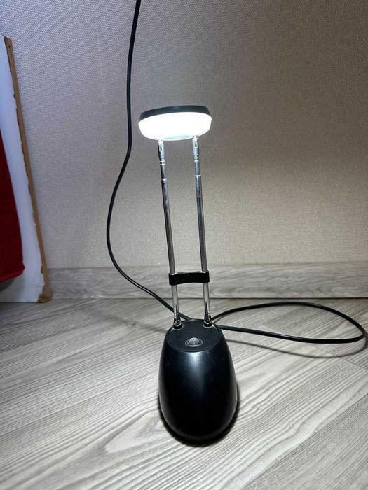 Настольная лампа Camelion KD-771