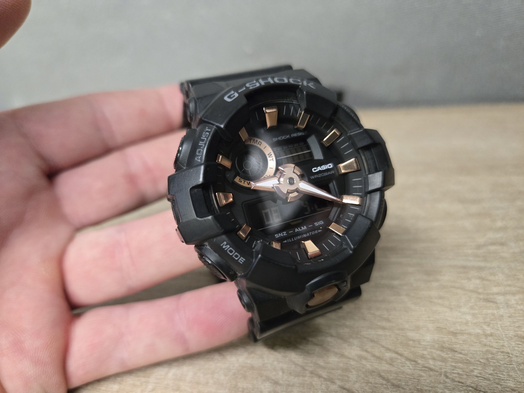 Zegarek Casio G-SHOCK Limitowany Black and Gold / GA-710B-1A4ER