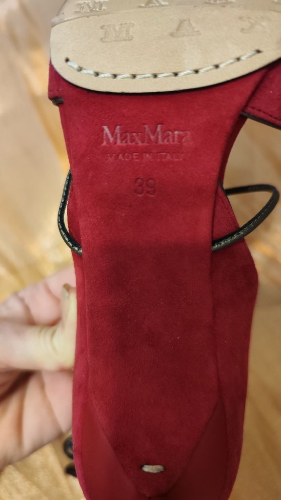 Buty zamszowe Max Mara r.39