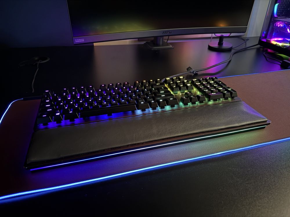 Ігрова клавіатура Razer Huntsman Elite 100%