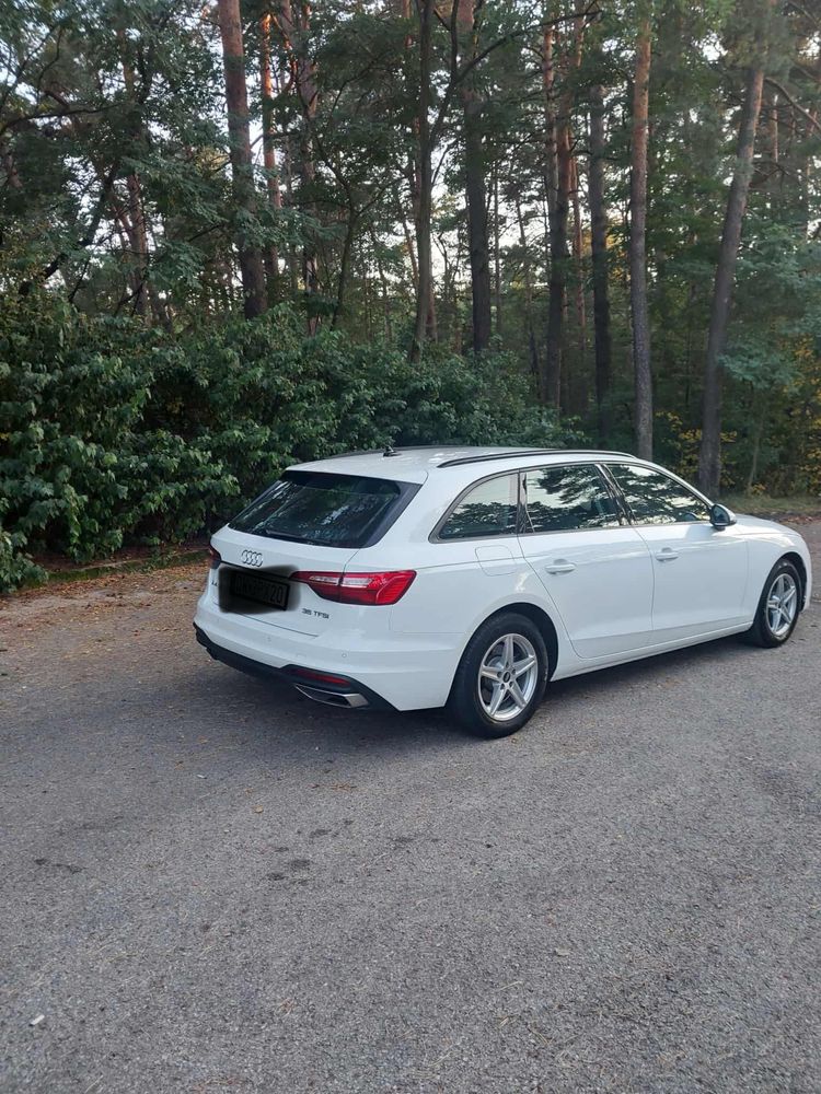 Audi A4 Avant 2021 rok 2.0 benzyna
