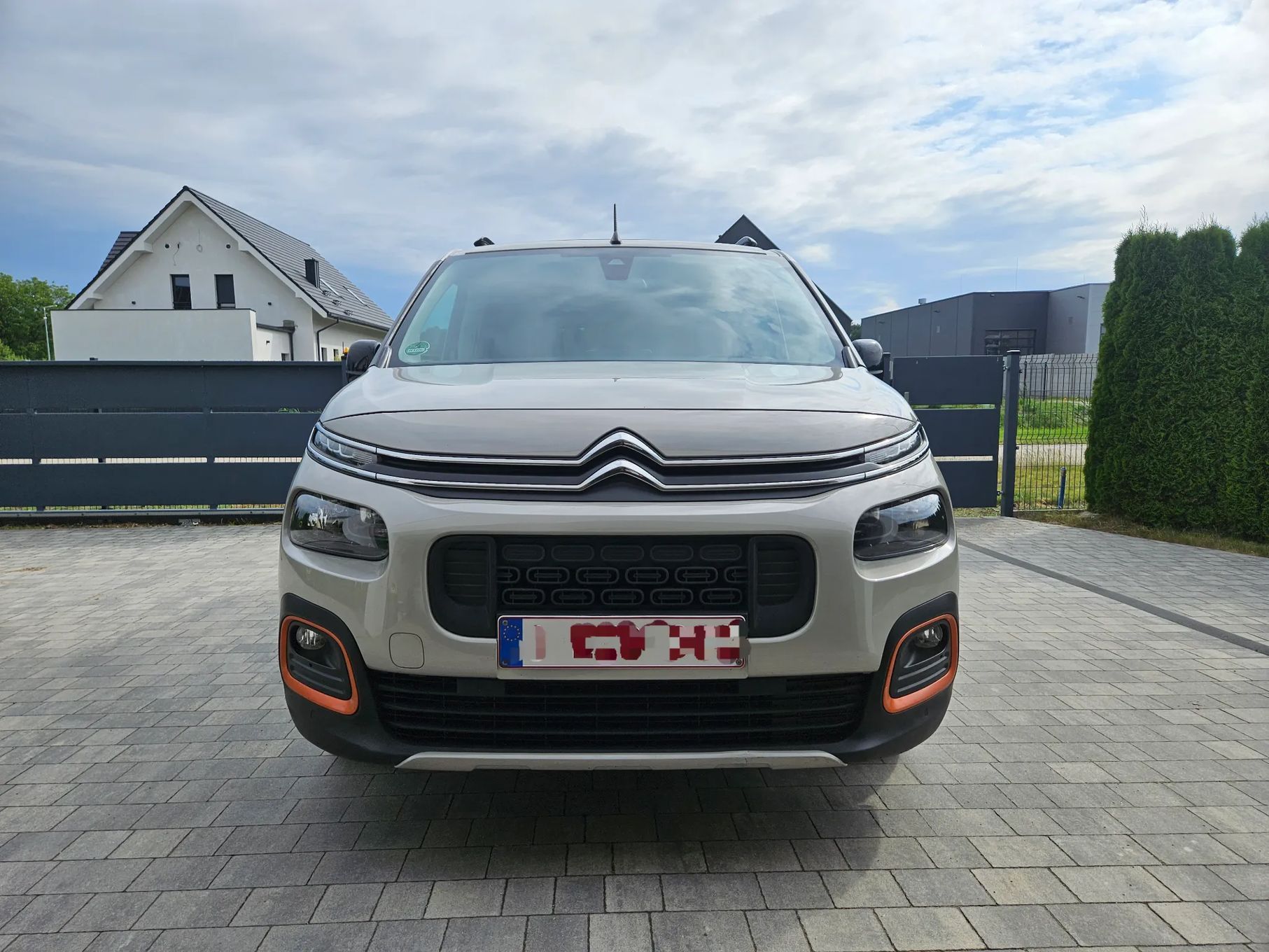 Citroën Berlingo Wersja XTR Multispace Full opcja Model 2019 Mega stan Benzyna