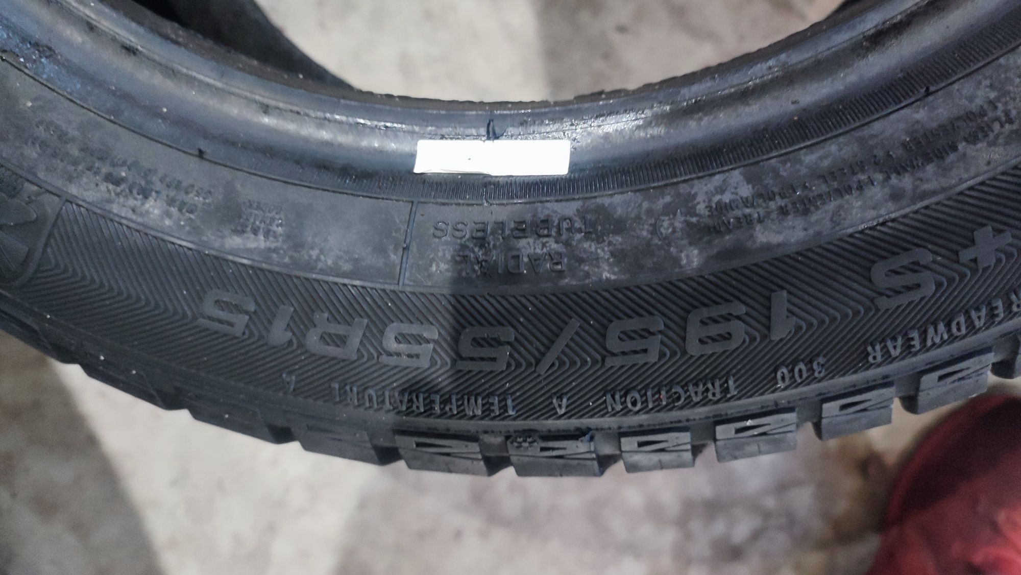 2 opony zimowe 195.55.15 6.5mm Goodyear Montaż w Cenie