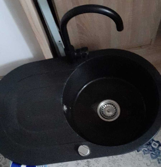 Zlewozmywak z baterią czarny