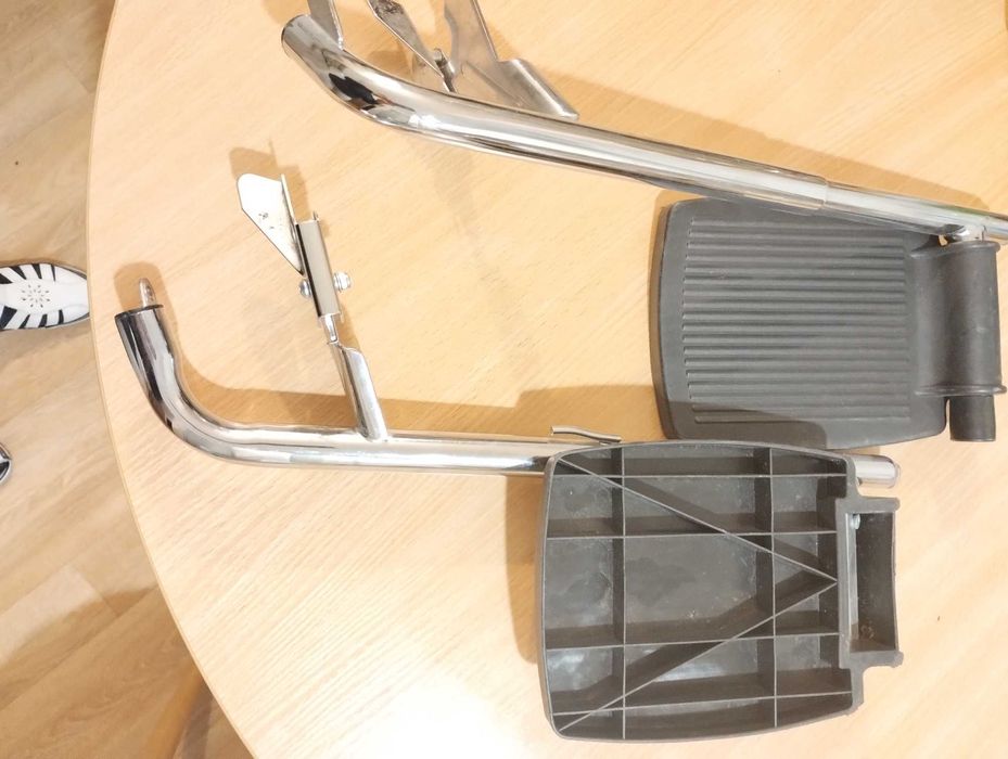 Podnóżki do wózka inwalidzkiego