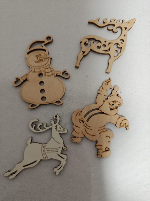 Іграшки на ялинку