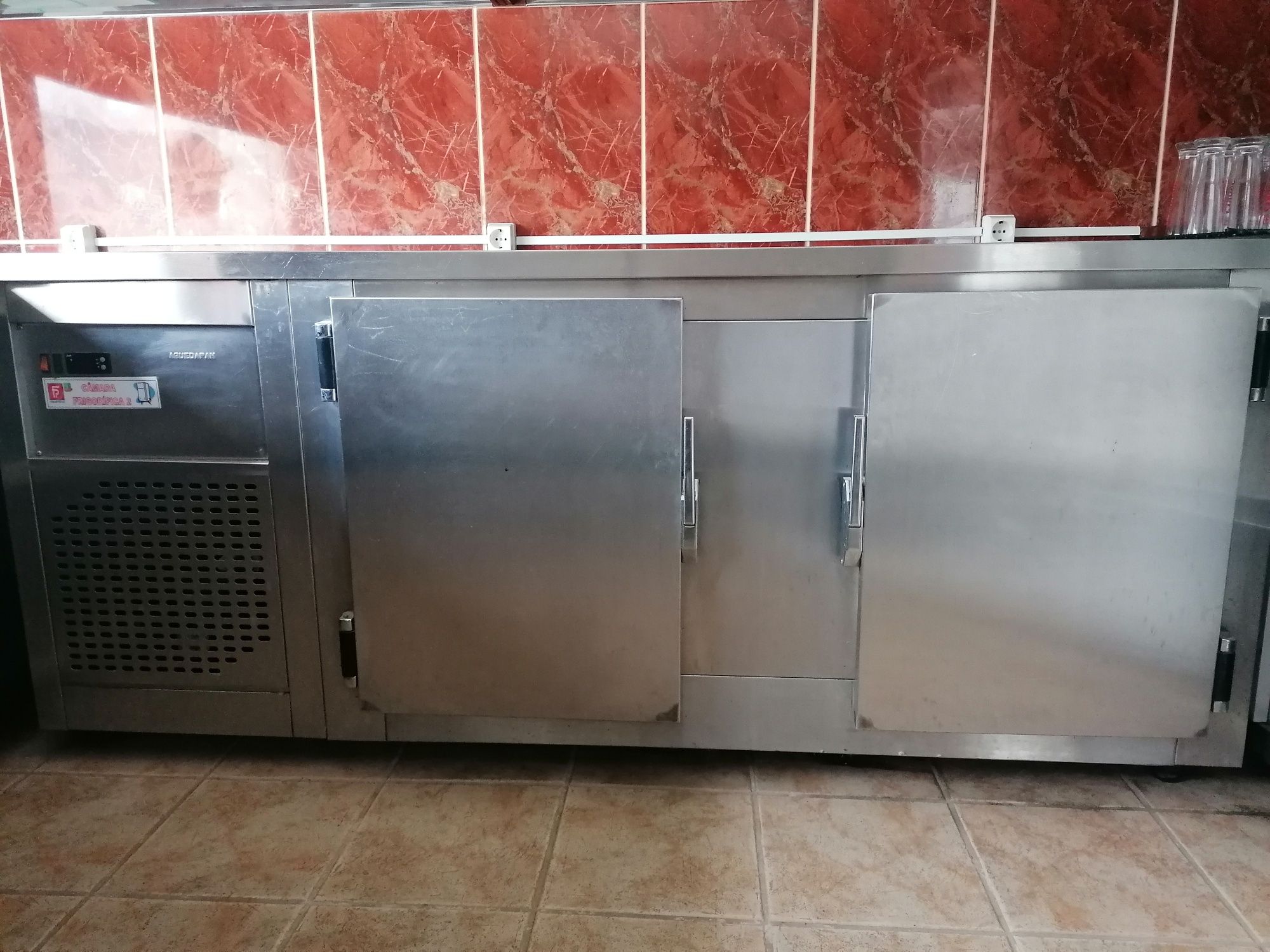 Bancada para bebidas