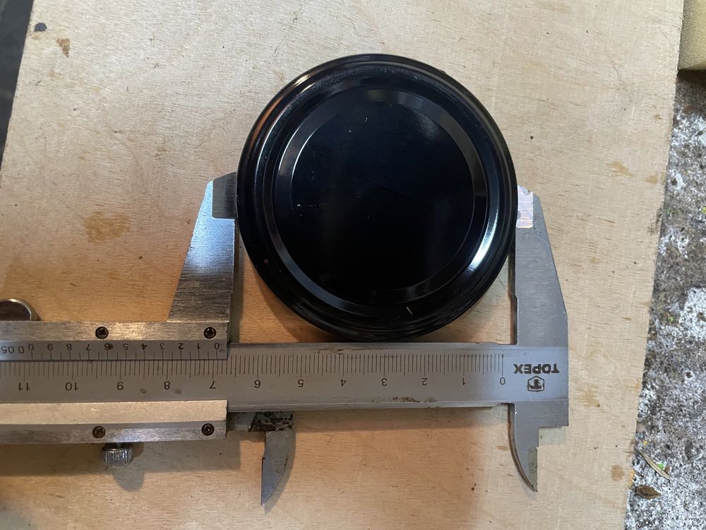 Zakrętka nakrętka na słoik o średnicy 66 mm typ twist, używane
