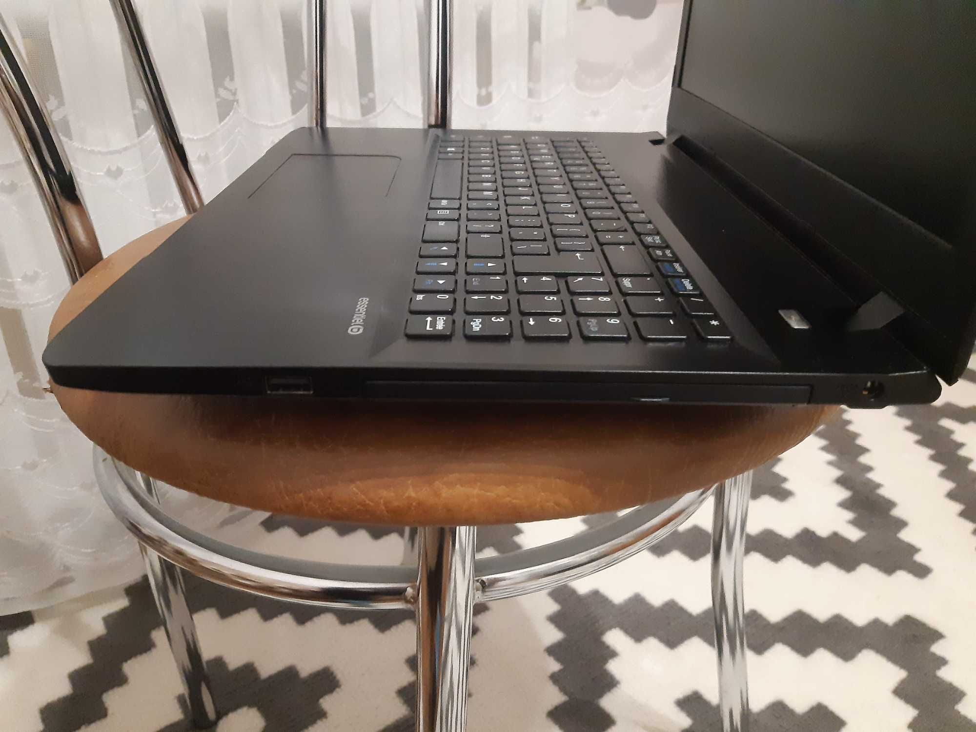 Laptop Essentiel B